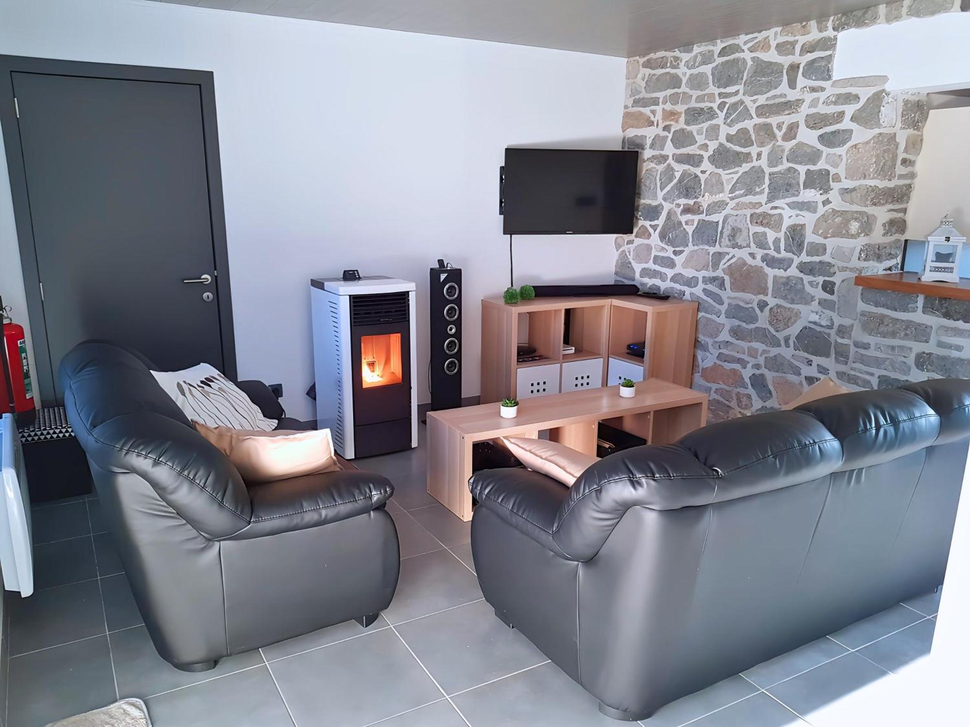 Au Chant Des Roches - Parking - Wifi - Terrasse - Chambres Familiales - Cerfontaine Exterior foto